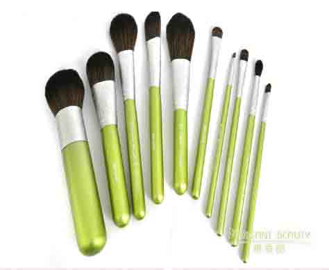 化妝刷清洗晾干后該如何儲(chǔ)存？