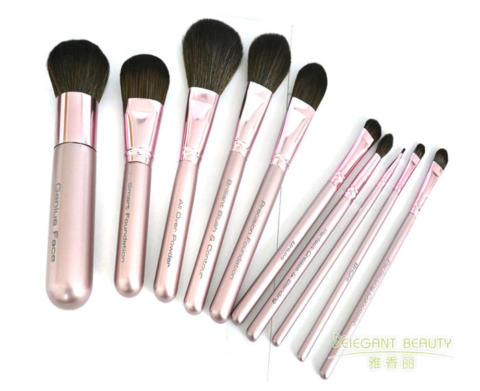 如何保養(yǎng)和維護定制的化妝刷套裝以延長使用壽命？